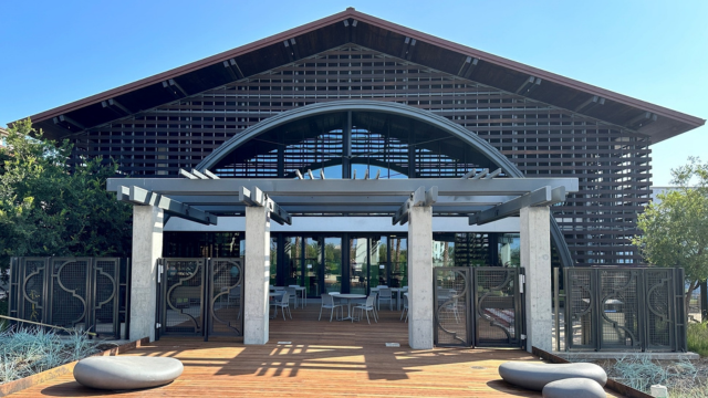 Main Patio of Pacific Highlands Ranch Library. 